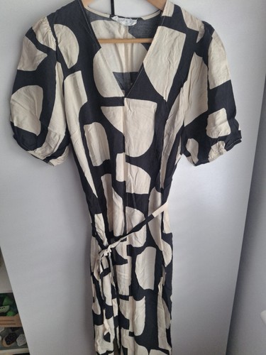 Primark black cream abstract - &,