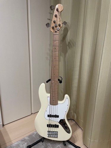 Lowest price squier fender - by,