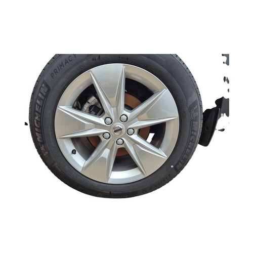 2025 volvo xc40 alloy - "2025,