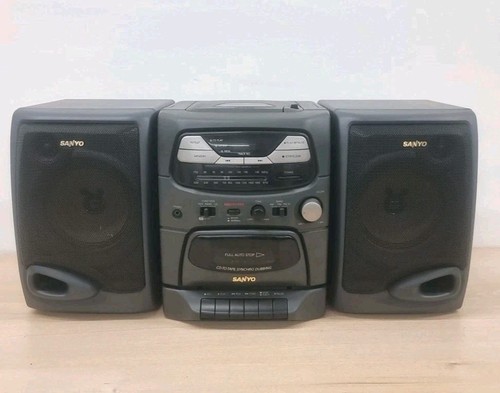 Retro sanyo ghetto blaster - retro,