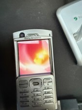 Working Sony Ericsson P990i plus accessories