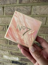 BNIB Boots No7 Natural Glow