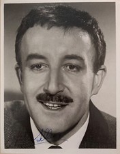 Peter Sellers 8x10 Photo Autograph * Chief Inspector Clouseau Pink Panther *