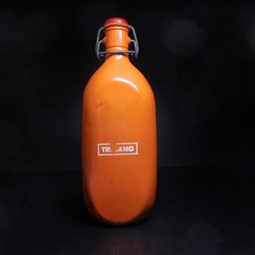 Metal orange red vintage - metal,