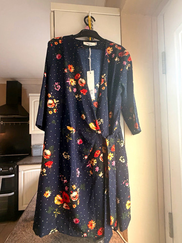 Daphnea paris navy floral - navy,