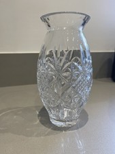 Edinburgh Crystal vintage Flower Vase 8 Inch Tall Excellent Condition