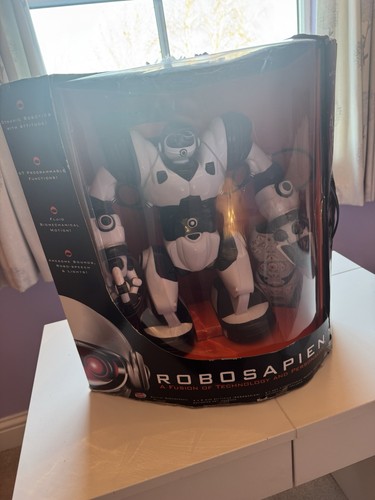 Wowwee robosapien 2004 - wowwee, –