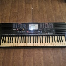 Yamaha PSR-220 61-Key Black
