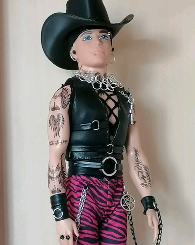 Ooak alternative - 🖤🩷,