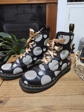 Dr. Martens polka dot 1460