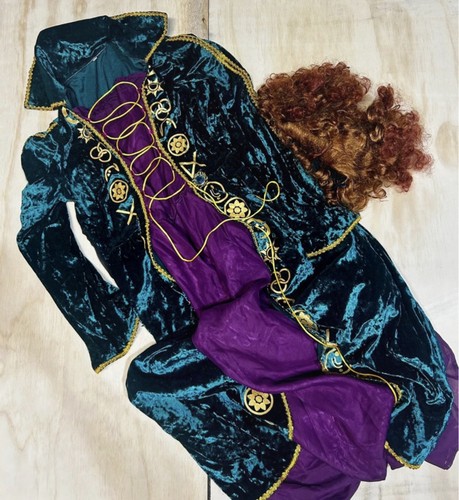 Hocus pocus winifred sanderson - winifred,