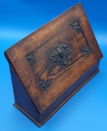 Late 19thc gothic revival - late, oak
