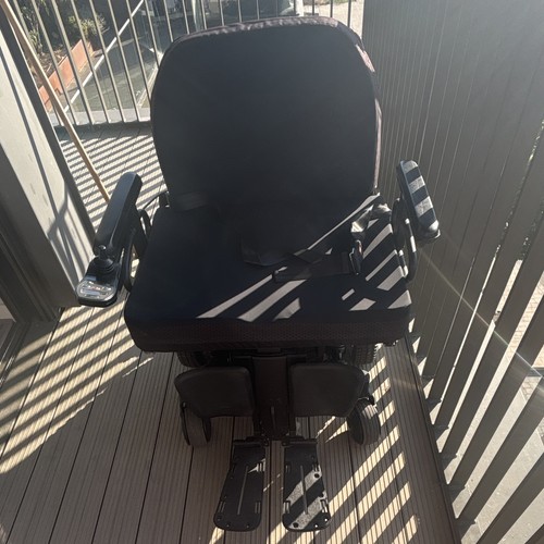 Quantum powerchair electric - powerchair,