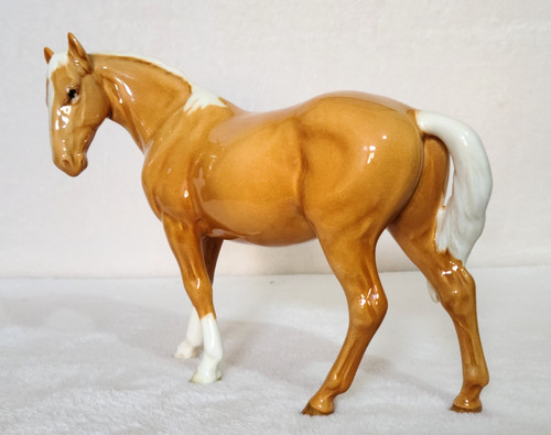 Beswick mare head - mare,