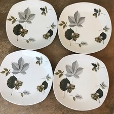 Set of Four Vintage 1950s Midwinter 'Nuts in May' 22cm Luncheon Plates J Russell