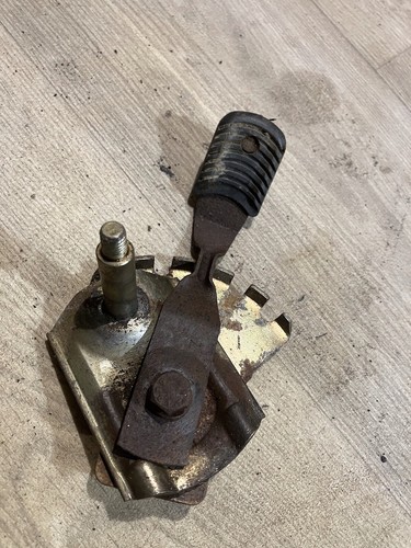 Front stub axle assembly - assembly, honda