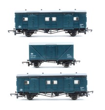 WRENN 'OO' GAUGE RAKE OF 3 BR
