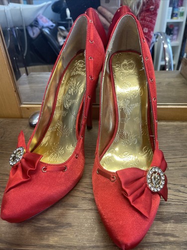 Red shoes - shoes,