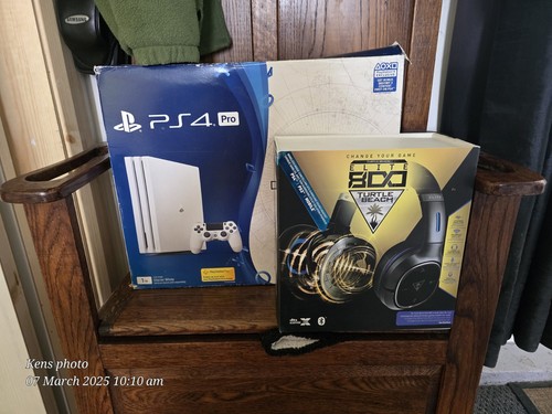 Ps4 pro 1tb console boxed - pro,