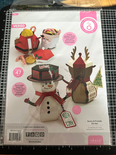 Tonic studios santa friends - studios,