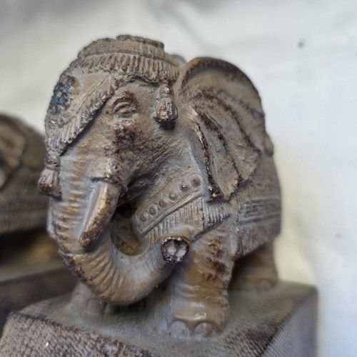 Vintage pair elephant - vintage,