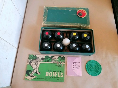 Indoor bowls the - bowls,