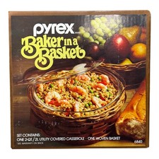 Vintage Pyrex Bakerina Basket