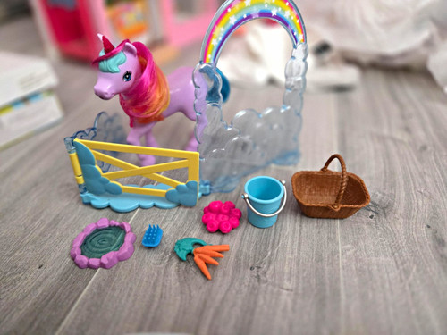 Barbie horse set - horse,