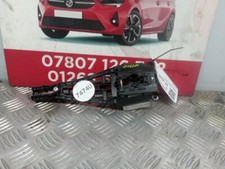 VAUXHALL Mokka X Facelift 2017-2019 EXTERIOR DOOR HANDLE BRACKET O/S/F 7512