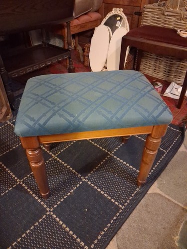 Vintage small foot - vintage, stool