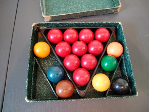 Vintage snooker balls - snooker,