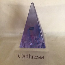 Caithness, Paperweight Pyramid