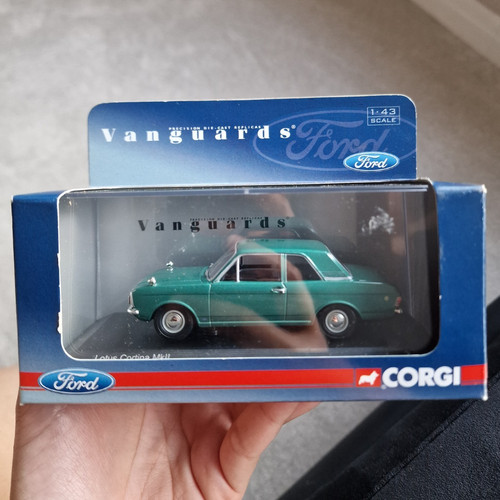 Corgi vanguards ford cortina - vanguards,