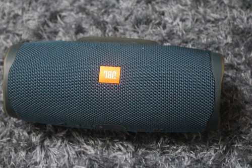Jbl charge wireless speaker - 4,
