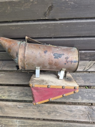 Vintage copper bee smoker - copper,