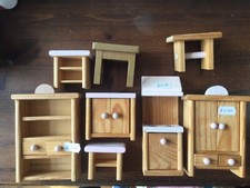WOODEN DOLLS HOUSE FURNITURE