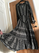 Joe Browns Black & Cream