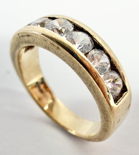 9ct yellow gold stone - gold,