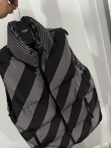Men fendi body warmer - men’s,
