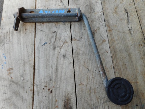 Ford tractor with cab - tw,