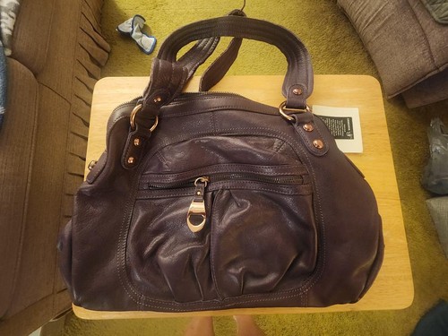 Makowsky purse - b,