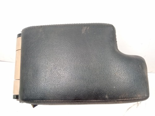 51168213678 center seat