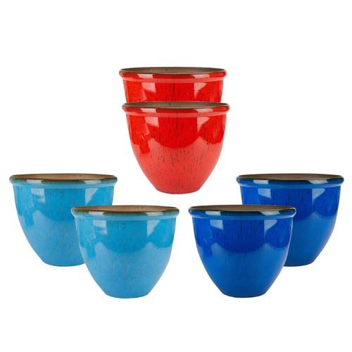Set round garden - of,