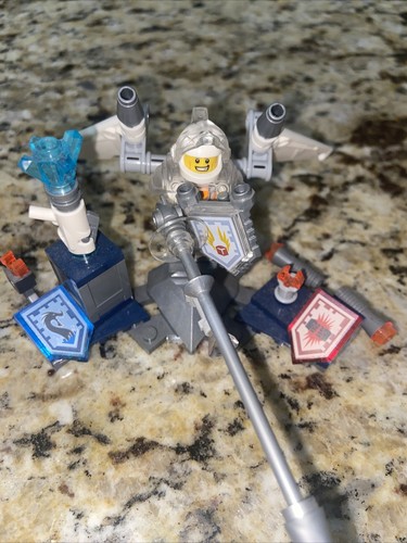 Lego nexo knight set number - knight,