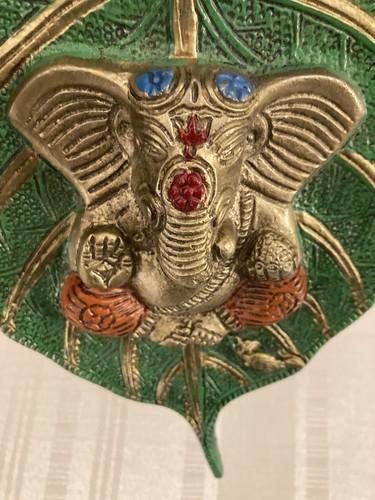 Lord ganesha pipal leaf - ganesha, on