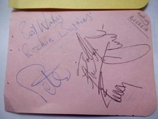 THE  ROCKIN  BERRIES  -  TOBY  TWIRL - BRITISH  POP  GROUPS  -  AUTOGRAPHS