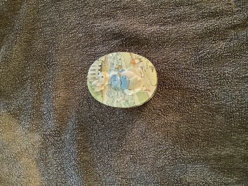 Collectable peter rabbit oval - collectable,