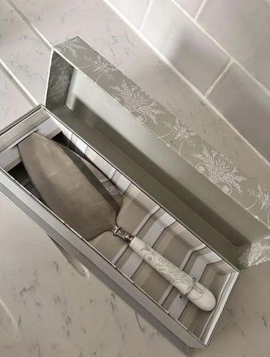 Lovely laura ashley - laura,