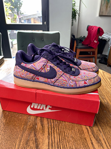 Liberty london nike - of,