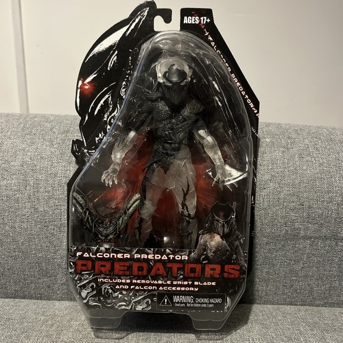 Neca predators falconer - neca,
